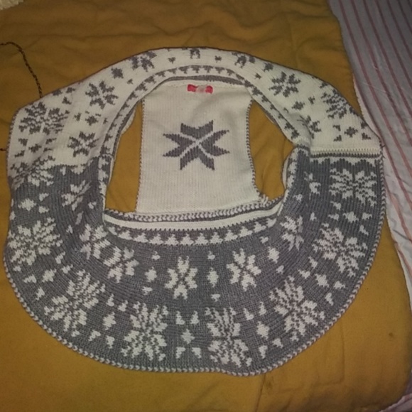 Coat - Picture 2 of 3